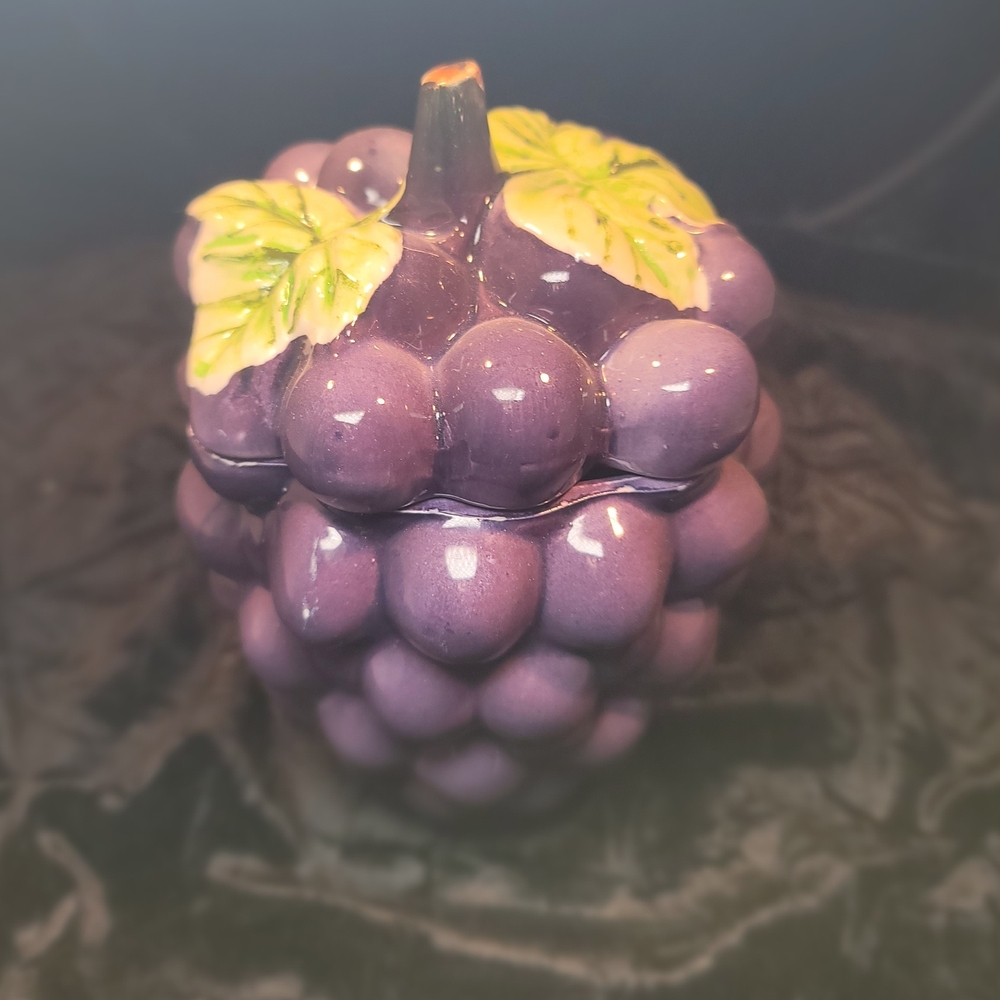 0835. Vintage ~ Deep Purple & Green ~ Grape ~ Ceramic Jam/Jelly